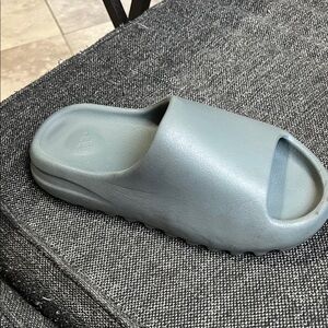 Adidas Yezzy SLATE slides